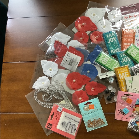 Michaels Crafts Bundle. NWT - Picture 5 of 11